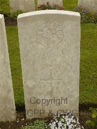 Etaples Military Cemetery - Targett, Frederick Joseph